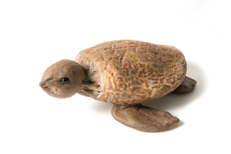 McFadden Art Glass sea turtle 2